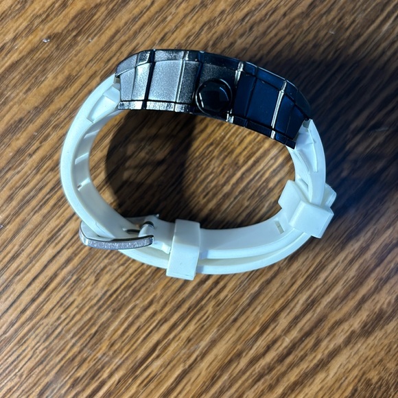 Men’s watch black and white brand new - Picture 1 of 3